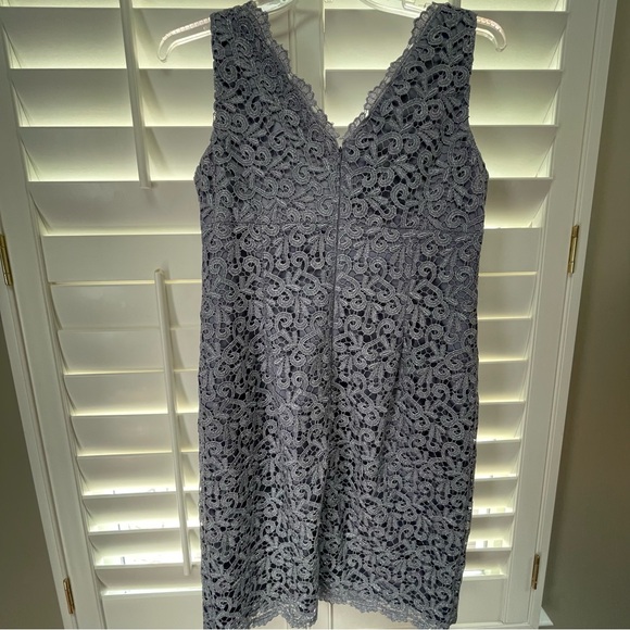 Adrianna Papell Purple Midi Dress with Elegant Design - Picture 4 of 4